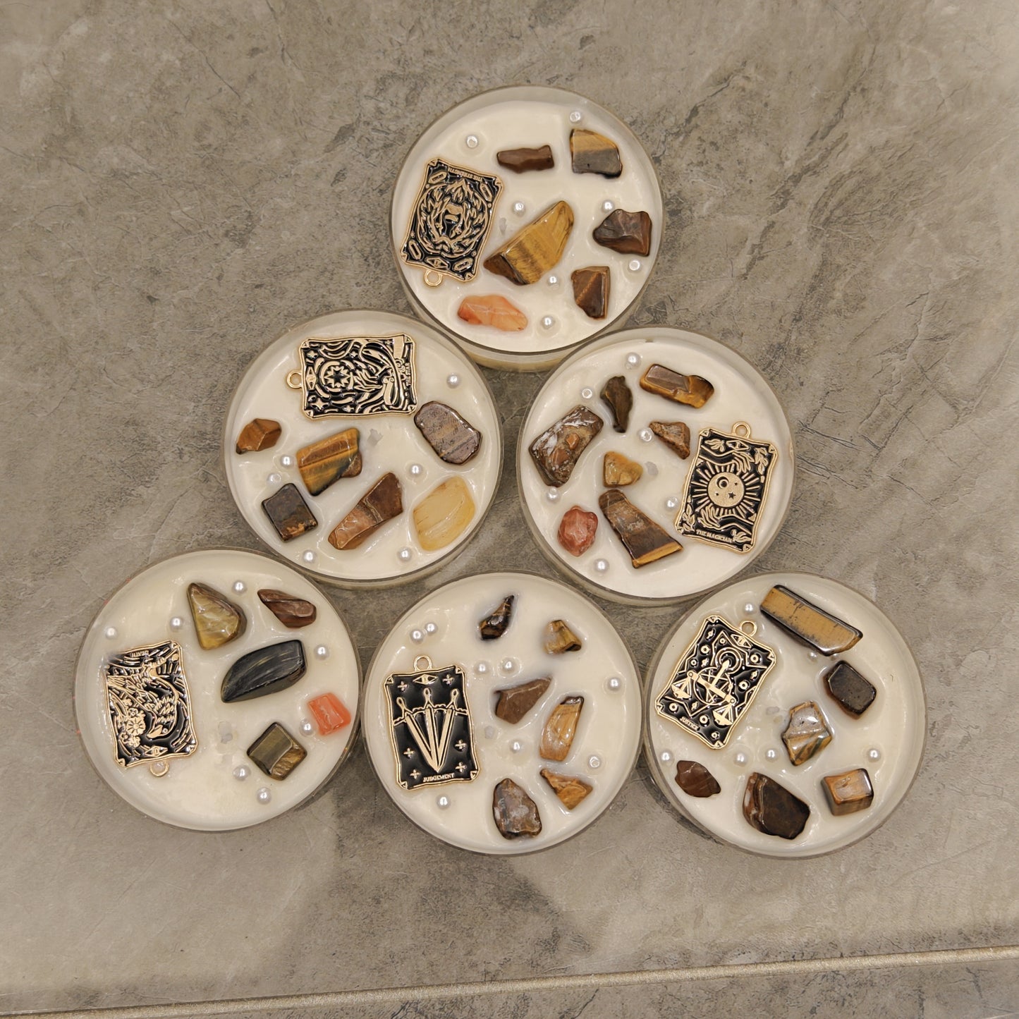 Tarot-Inspired Aromatherapy Candle with Natural Tiger Eye Stone - Perfect for Divination, Holiday Decor & Home Tabletop Display
