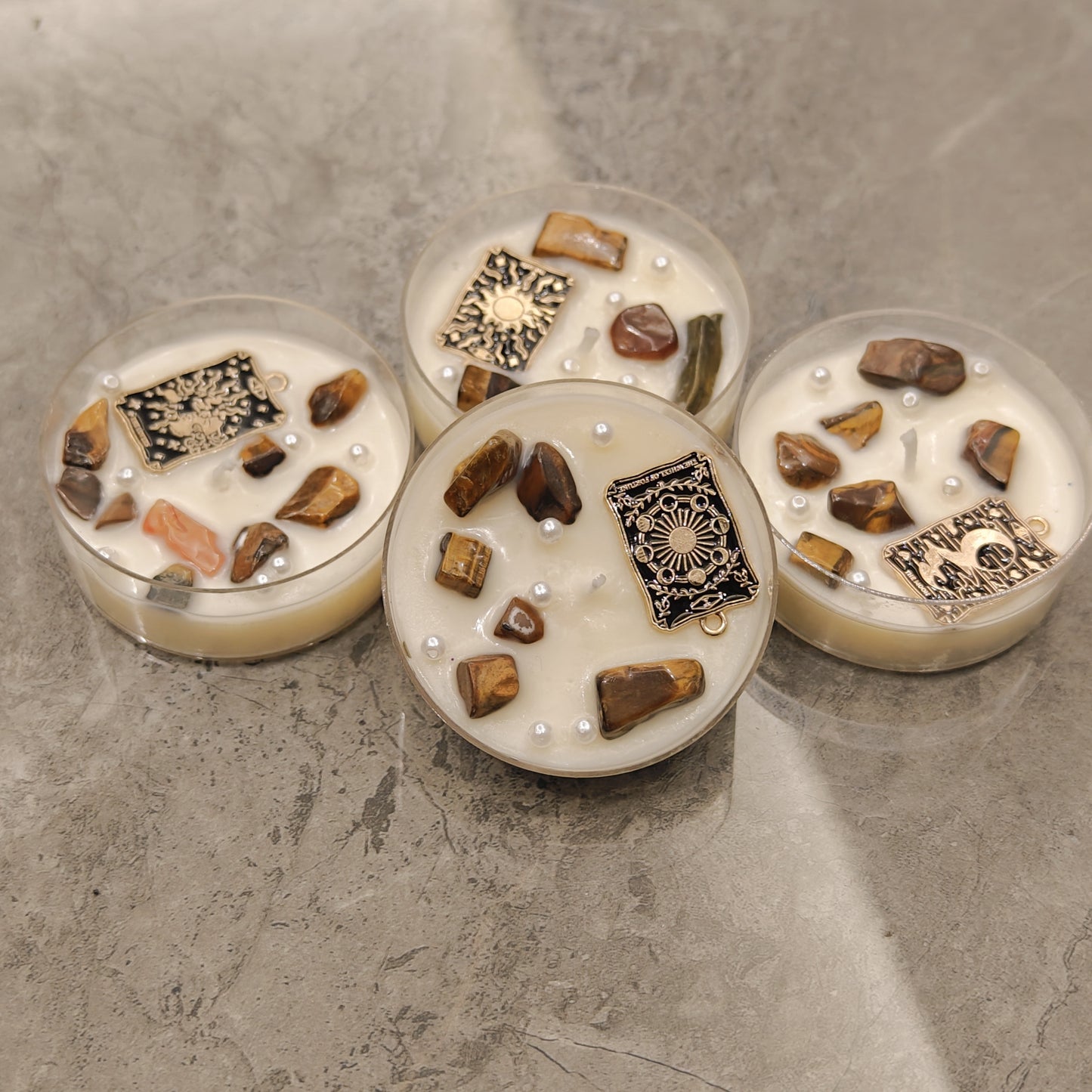 Tarot-Inspired Aromatherapy Candle with Natural Tiger Eye Stone - Perfect for Divination, Holiday Decor & Home Tabletop Display