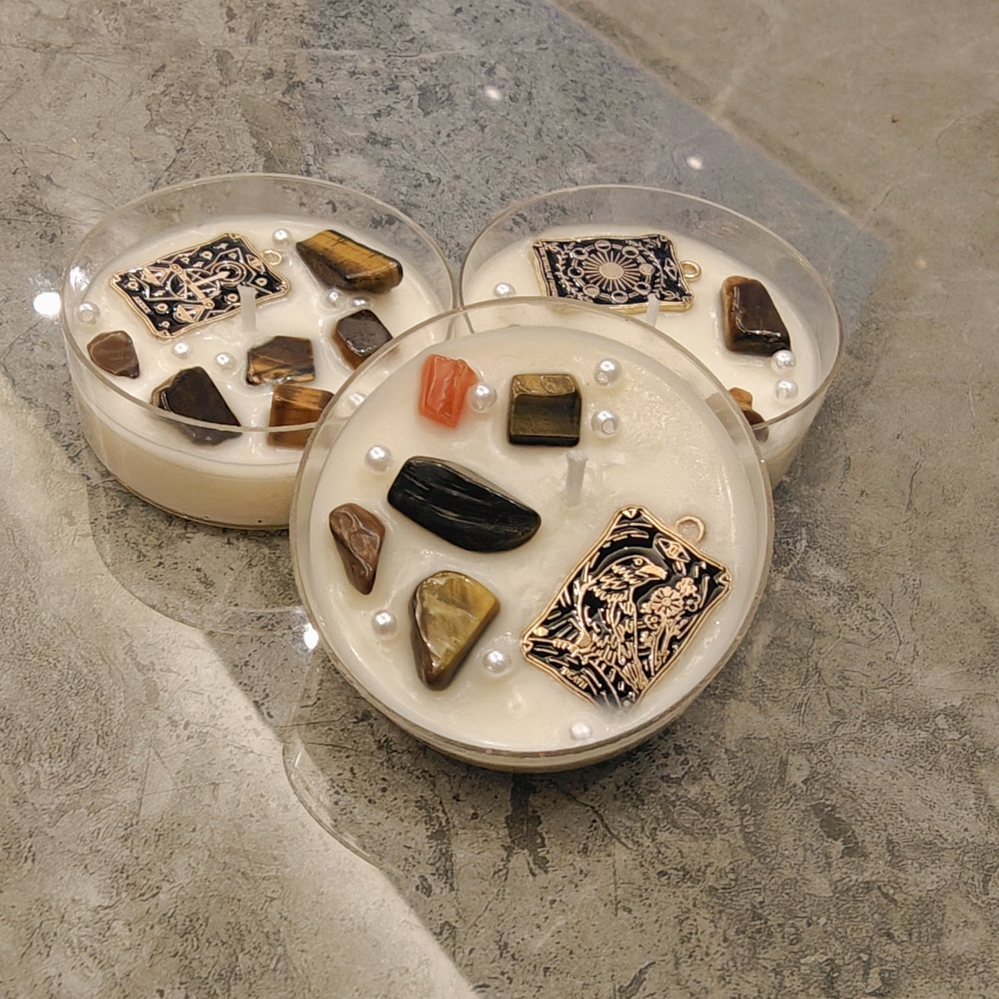 Tarot-Inspired Aromatherapy Candle with Natural Tiger Eye Stone - Perfect for Divination, Holiday Decor & Home Tabletop Display